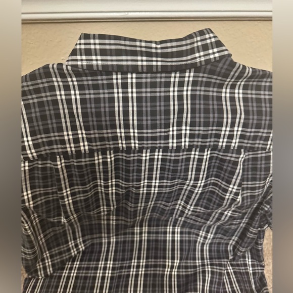 2 Short-Sleeve Button-Up Shirts - Size Small - Billabong & George - Picture 8 of 8